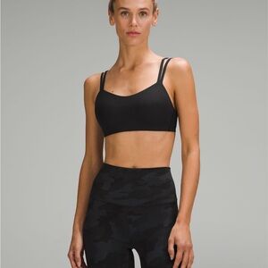 Lululemon sport bra ‘Like a cloud’ for cup B/C
Color Black